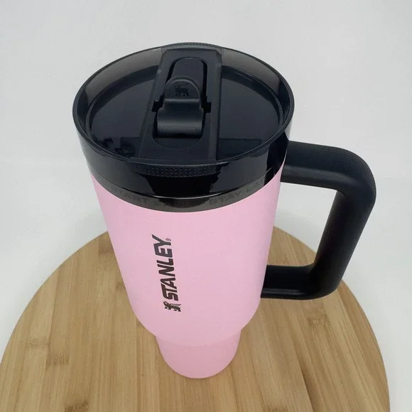 Stanley Messi GOAT Quencher ProTour Tumbler 40oz Pink Insulated Handle Lid Straw - Picture 9 of 12